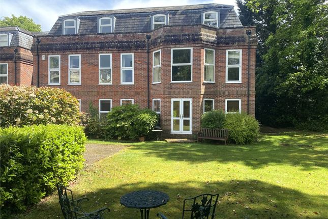 4 Brinkworth Place,, Burfield Road, Windsor photo 2