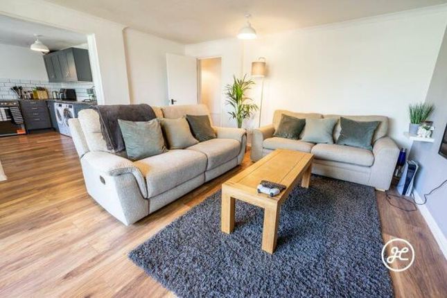 Flat for sale in Elm Grove, Taunton