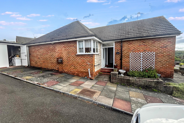 14, Addison Croft, Lower Gornal photo 2