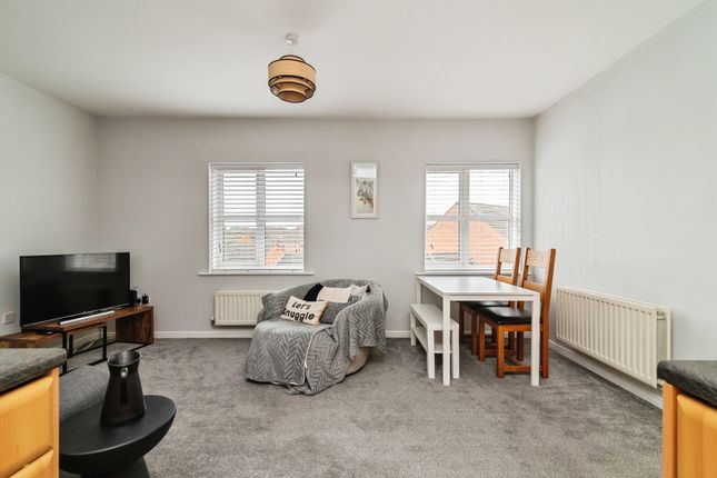 77, Pavior Road, Nottingham photo 2