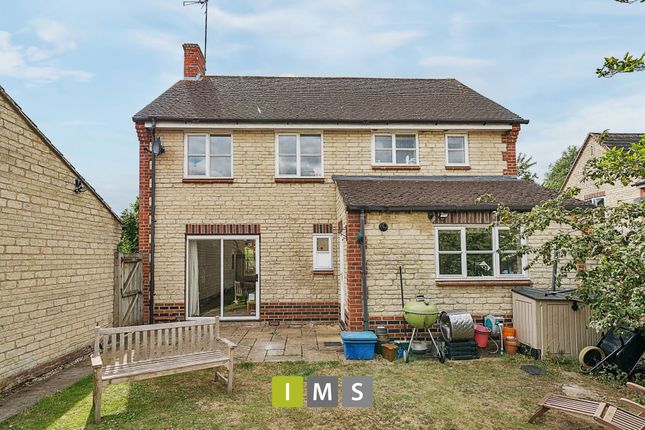 4-bed house on 17 Corncrake Way, Bicester, £499,999