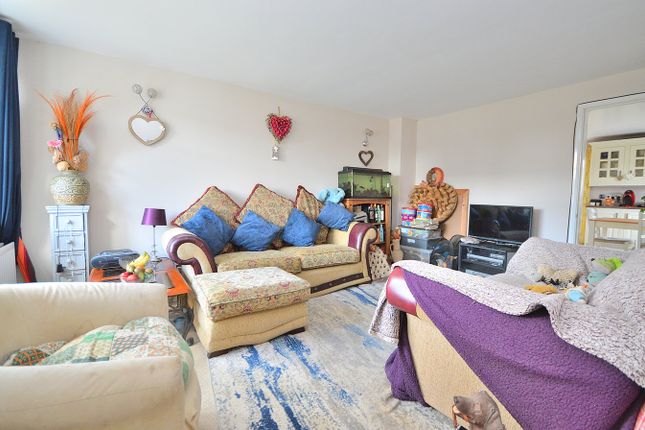 26, Wellspring, Northampton photo 3