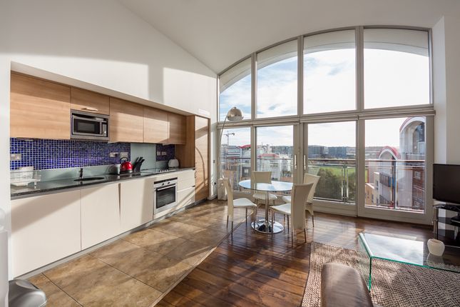 Flat for sale in John Harrison Way, Greenwich Millennium Village, Greenwich