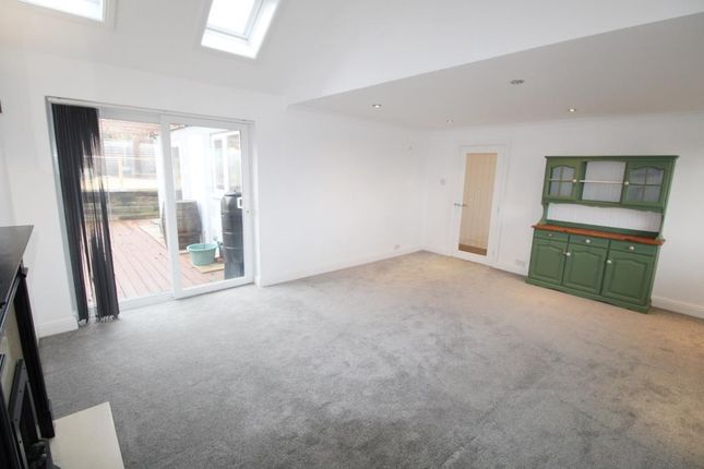 57, Nightingale Drive, Weymouth photo 2