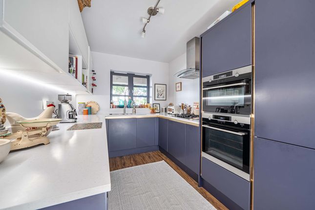 3a Elan Court, Winchester photo 2
