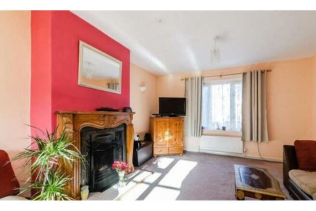 Terraced house for sale in Fairfax Avenue, Harrogate