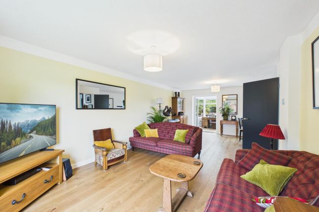 1, Jubilee Drive, Bristol photo 3