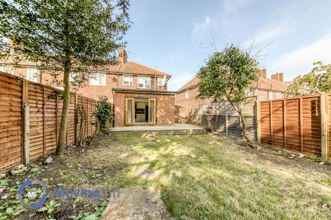 28, Bruton Road, Morden photo 4