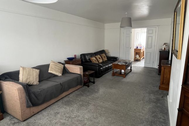 28 Warwick Place, Tewkesbury photo 3