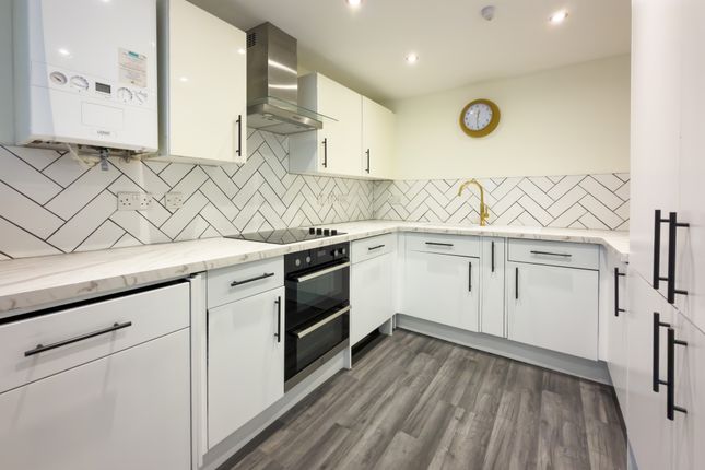 38, Exel Drive, Birmingham photo 2