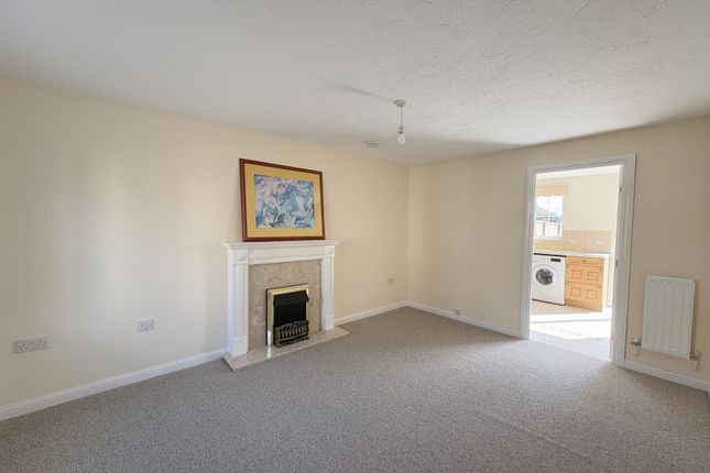 52 Wigeon Lane, Walton Cardiff, Tewkesbury photo 3
