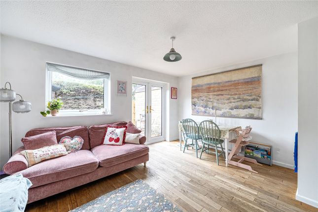 10 Southgate Court,, Upper Rissington, Gloucestershire photo 2