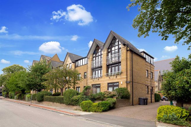 Thumbnail Flat for sale in Hamilton Square, Sandringham Gardens, London