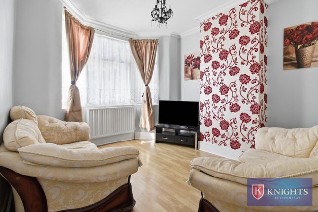114, Sheldon Road, London photo 2