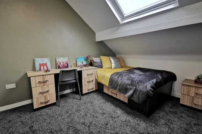 Thumbnail Terraced house to rent in Meadow View, Leeds, West Yorkshire