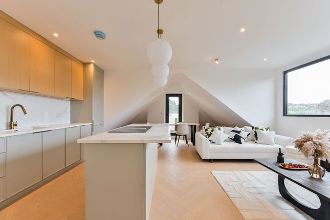 2-bed flat on Durnsford Court, Merton, £650,000