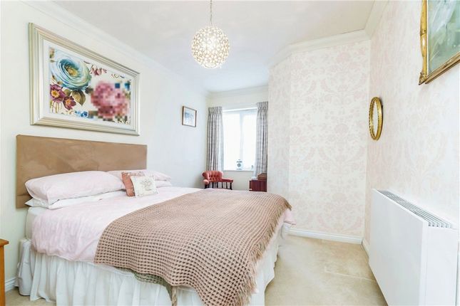 Apartment 11, Greenacres Lodge, 287, Limpsfield Road, Surrey photo 4