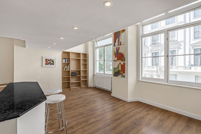 Flat 7, 20, Devonshire Terrace, London photo 3