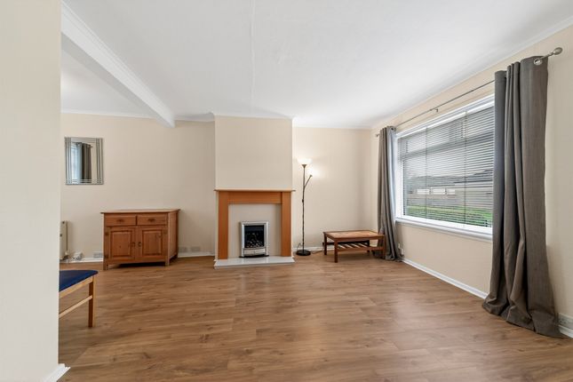 28, Oliphant Crescent, Glasgow photo 2