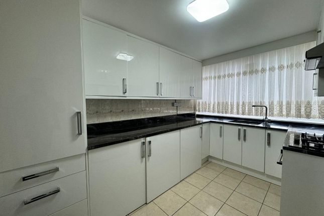 Flat to rent in Miller House, West Green Road, London