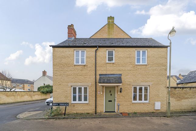 End terrace house for sale in Poppy Terrace, Carterton, Oxfordshire