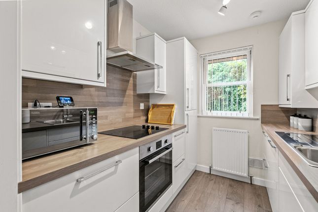 9 Inverallan Court, Stirling photo 4