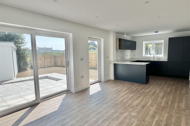 6, St Michaels Way, Roche photo 2