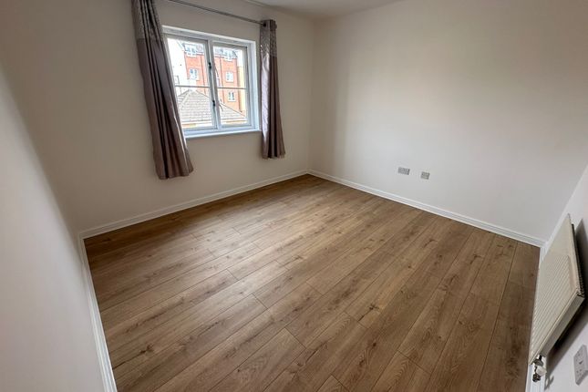 7, West cotton close, Northampton photo 3