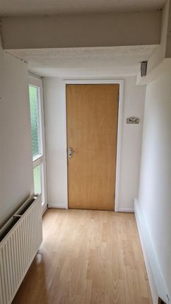 25, Belmore Close, Cambridge photo 5