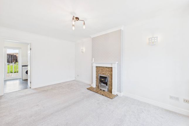 31, Jordanthorpe Green, Sheffield photo 3