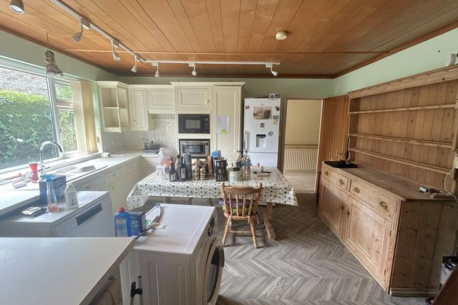 32a, Hunts Hill, Sudbury, Suffok photo 2