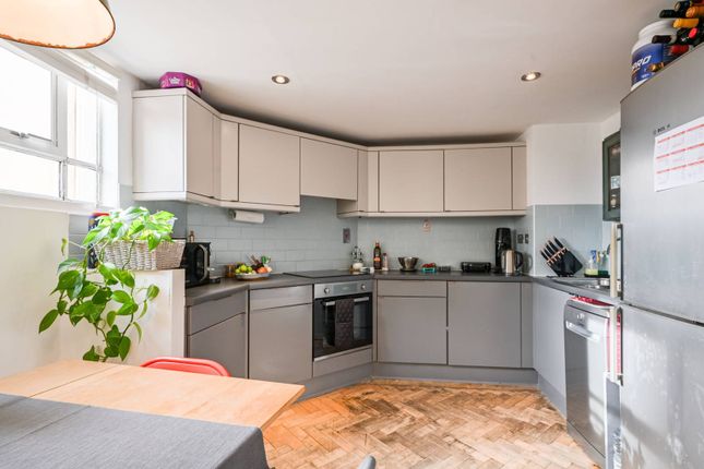 Flat for sale in The Beaux Arts Building, Holloway, London