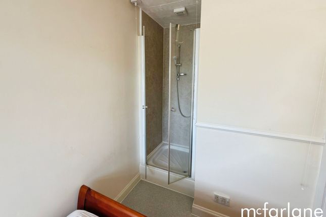 Room 2, 56 Edinburgh Street, Swindon photo 4
