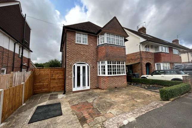 Thumbnail Detached house to rent in Hillview Crescent, Guildford