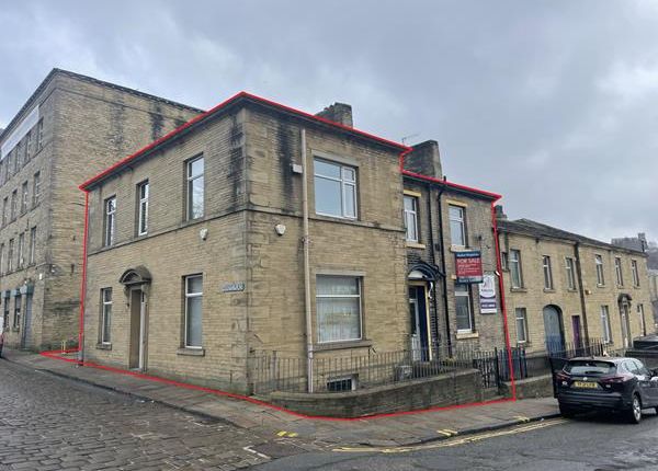 Thumbnail Office for sale in Akroyd House &amp; 6 North Parade, Akroyd Place, Halifax