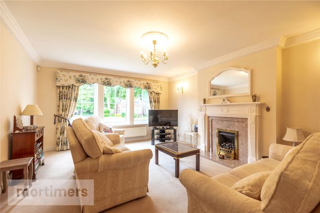 9, The Woodlands, Blackburn photo 4