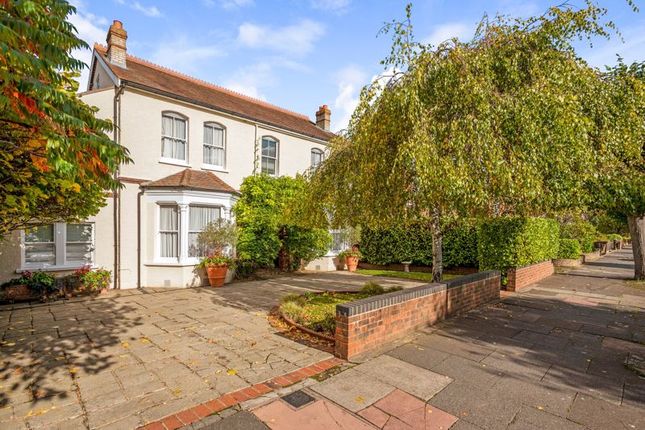 Thumbnail Detached house for sale in Crescent Road, Sidcup