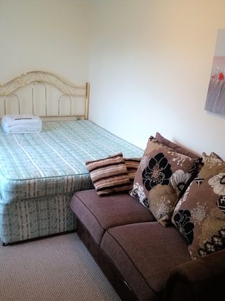 Room 2, 2c, Johnston Avenue, Stirling photo 2