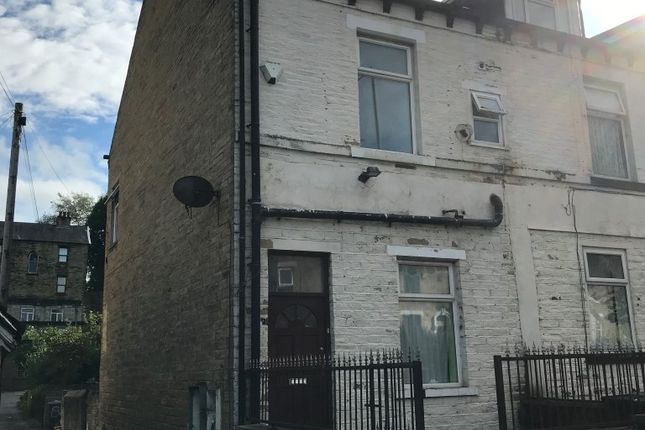 Thumbnail Terraced house for sale in Grantham Road, Bradford