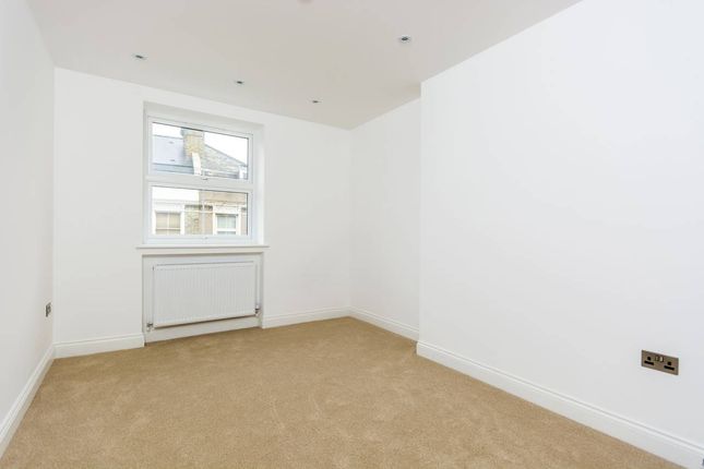 Flat for sale in Westow Hill, London