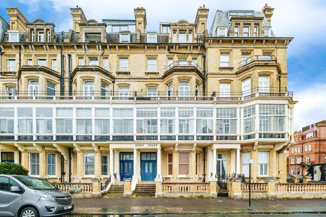 Flat for sale in Kings Gardens, Hove