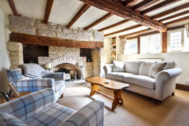 The Old Thatch, Main Road, Tewkesbury photo 4
