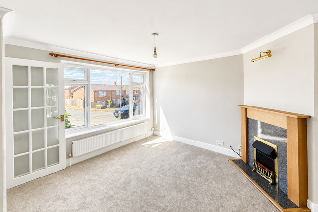 16 Jaggard Way, Staplehurst photo 2