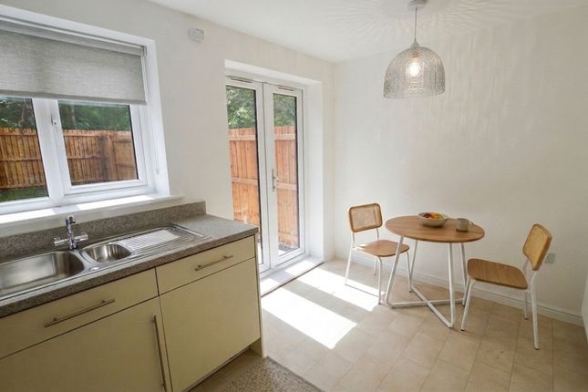 31 Maddison Court, Durham photo 4