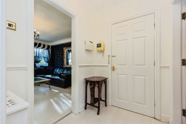 Flat 12, Elmsleigh Court, Ellesmere Road, Manchester photo 5