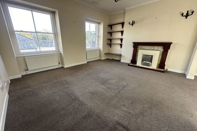 Flat 3, Watton, Brecon photo 2