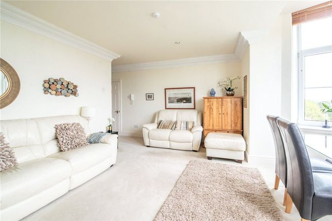 10 Acland Hall,, Lady Park Avenue, Bingley photo 4