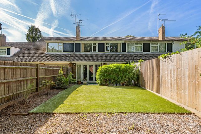 Windfield, Leatherhead photo 4