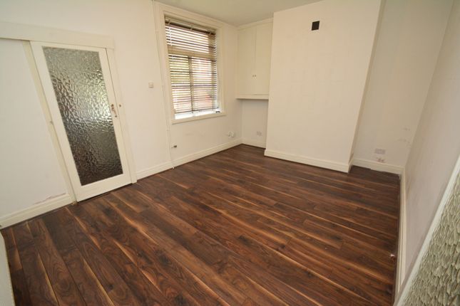 35, Glenolden Street, Manchester photo 3