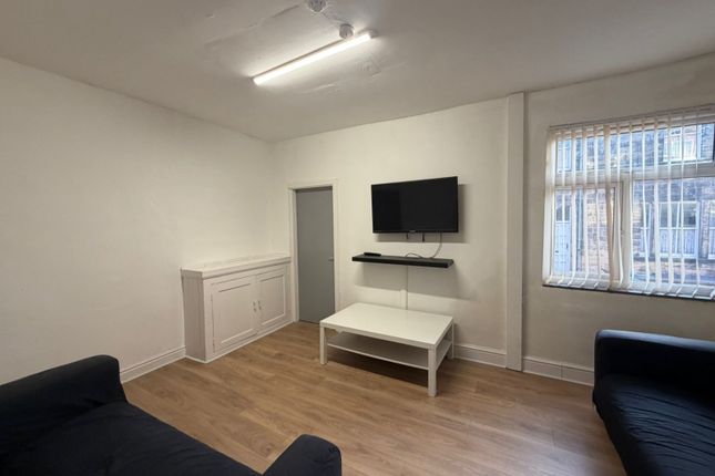 Raven Road, Leeds photo 2